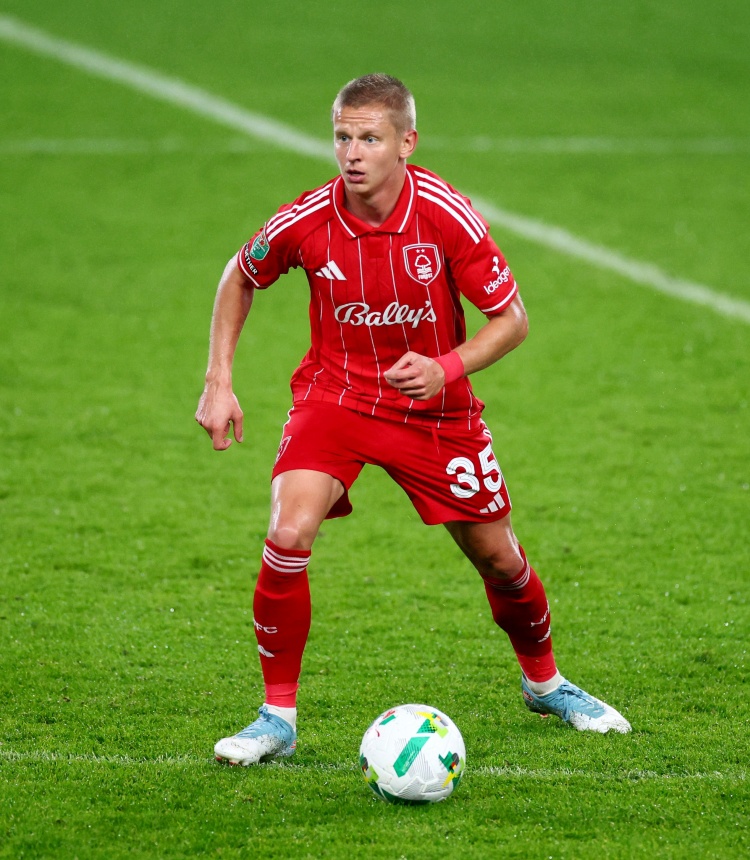 邮报：阿贾克斯求租乌加特被曼联拒绝后，现在和阿森纳谈津琴科